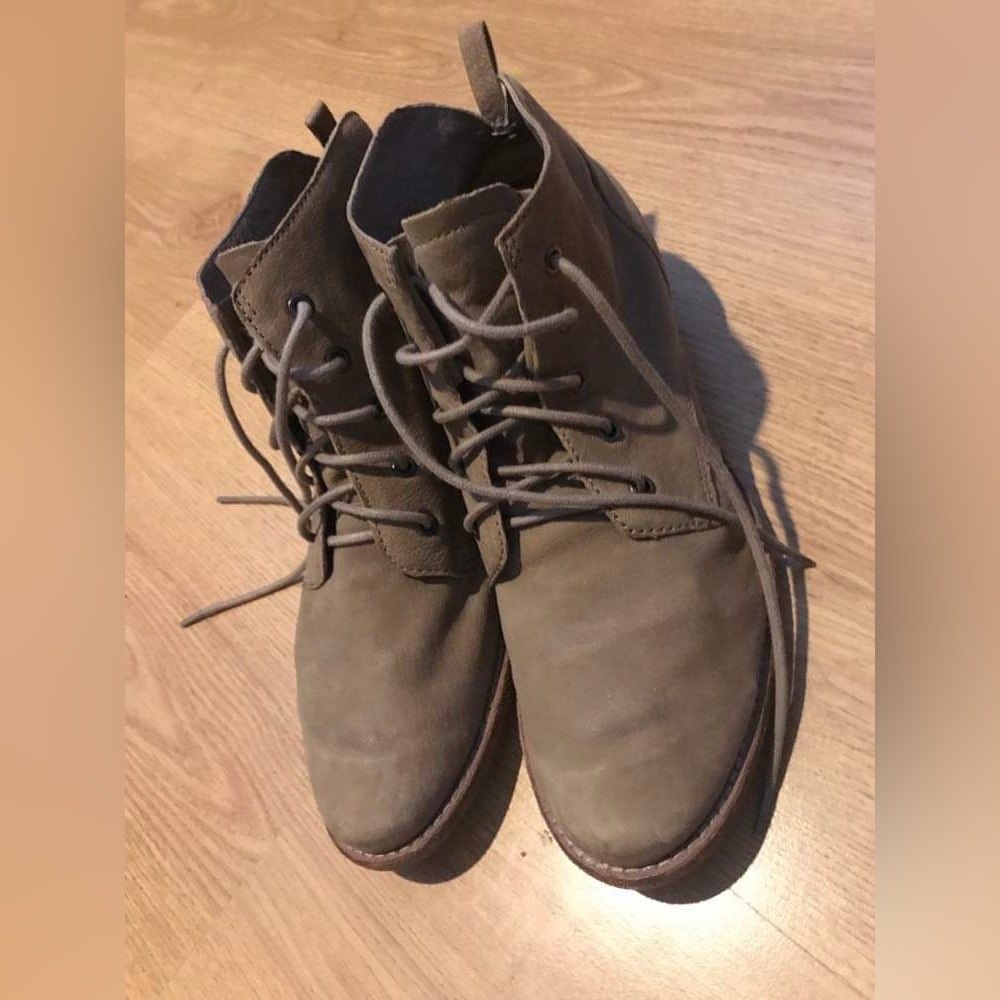 Size 8.5 Sam Edelman Booties